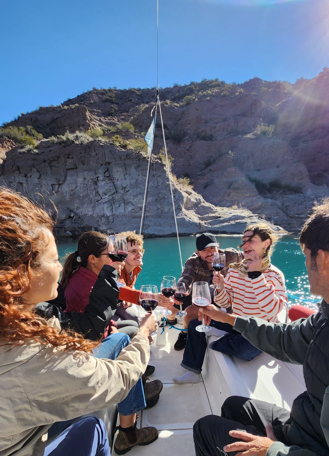 Tu barco por un día en Potrerillos